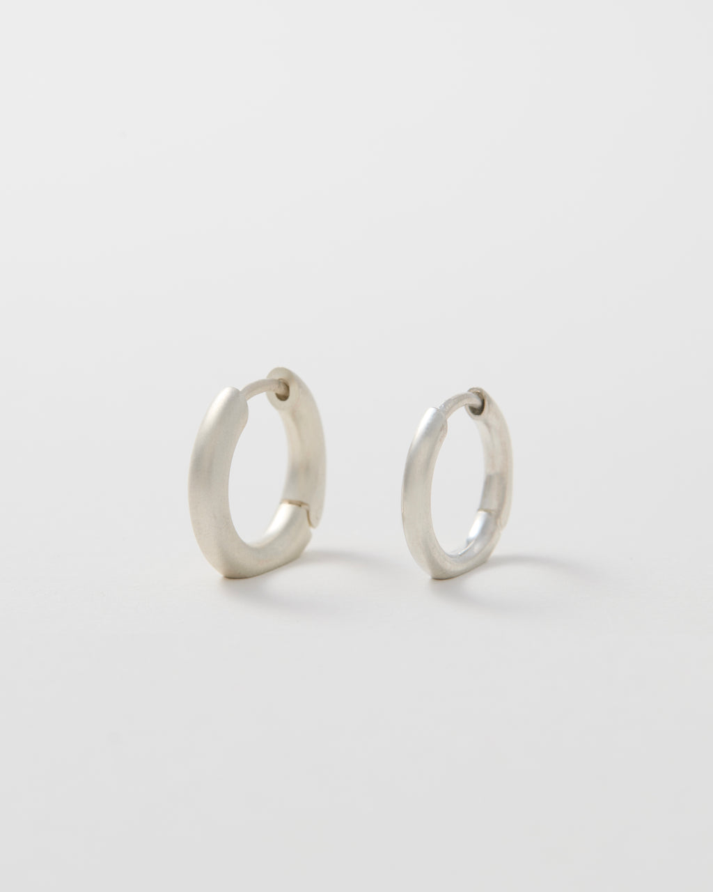'Balanced' pierced earring